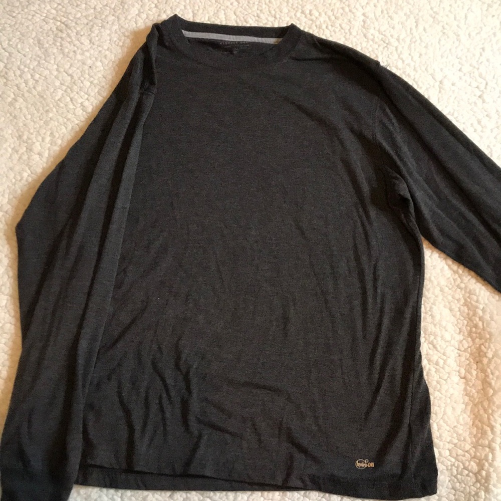 Athletic wear shirt